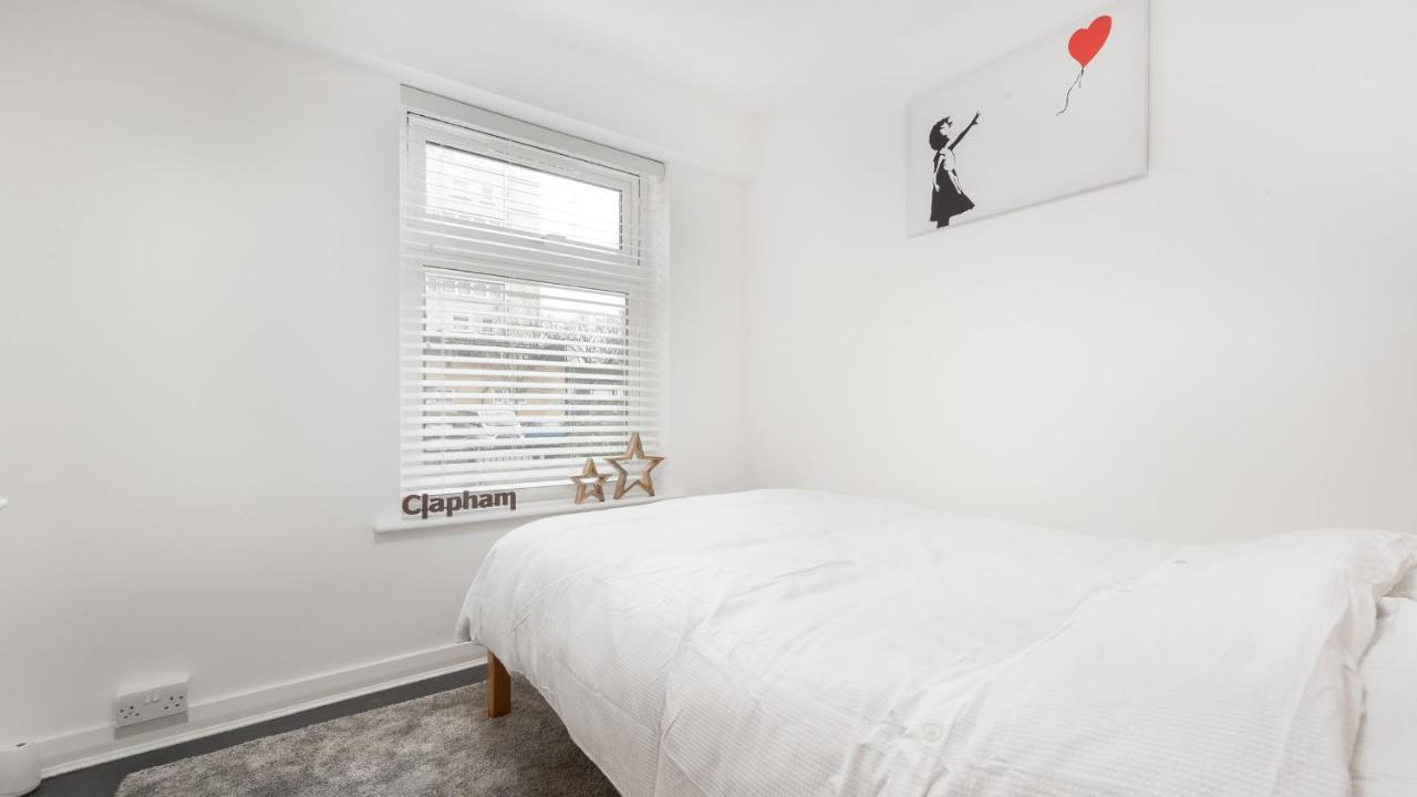 London'S Modern Nuance Apartment - Battersea Exterior photo