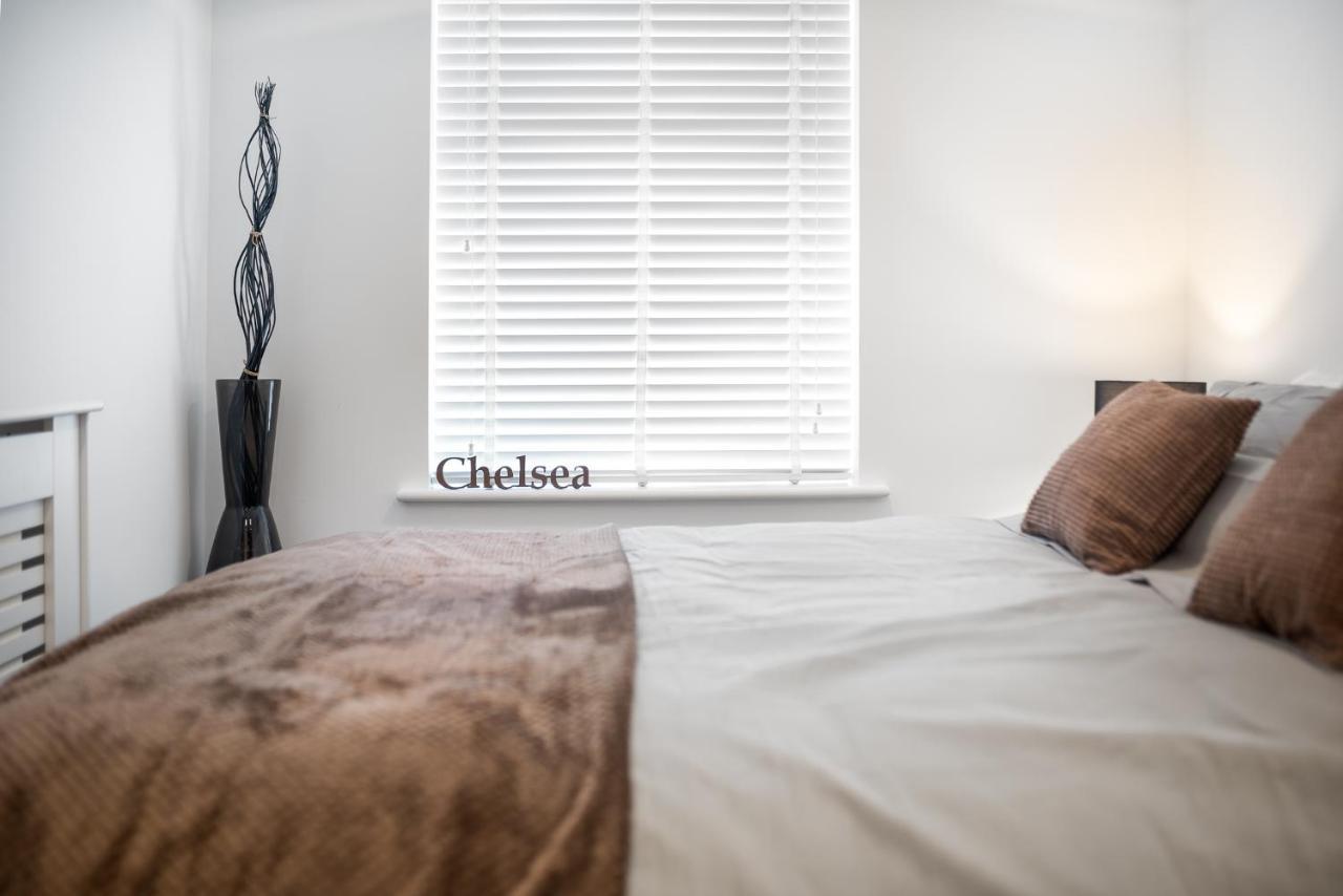 London'S Modern Nuance Apartment - Battersea Exterior photo